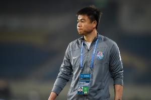 于根伟:后卫吕佳强将以租借方式加盟 从来没有和李磊接触过