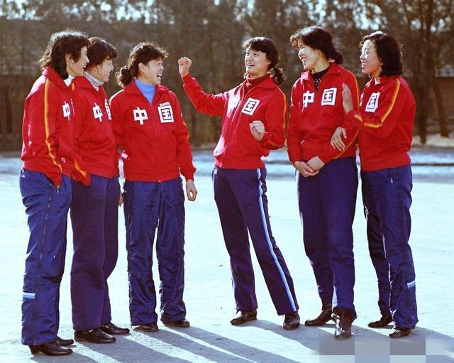 九游服务-什么是中国女排精神？郎平好队友完全诠释
