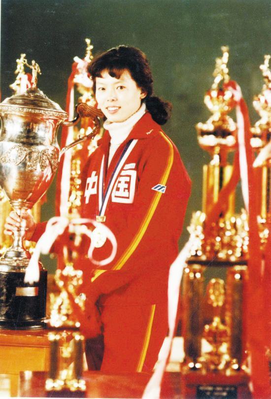 九游服务-什么是中国女排精神？郎平好队友完全诠释