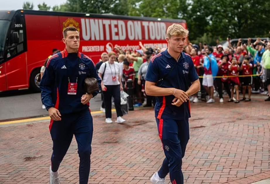 九游服务-佩杜拉：霍伊伦一直想加盟那不勒斯，将于明日接受体检