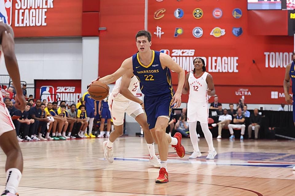 九游官网-夏季联赛表现不佳,澳洲锋线新星还能从勇士得到一份双向合同吗?