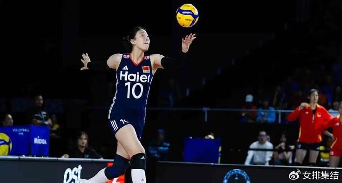 九游平台-中国女排冠军教头遭网暴,球迷呼吁3人回归,整体排球过时了吗