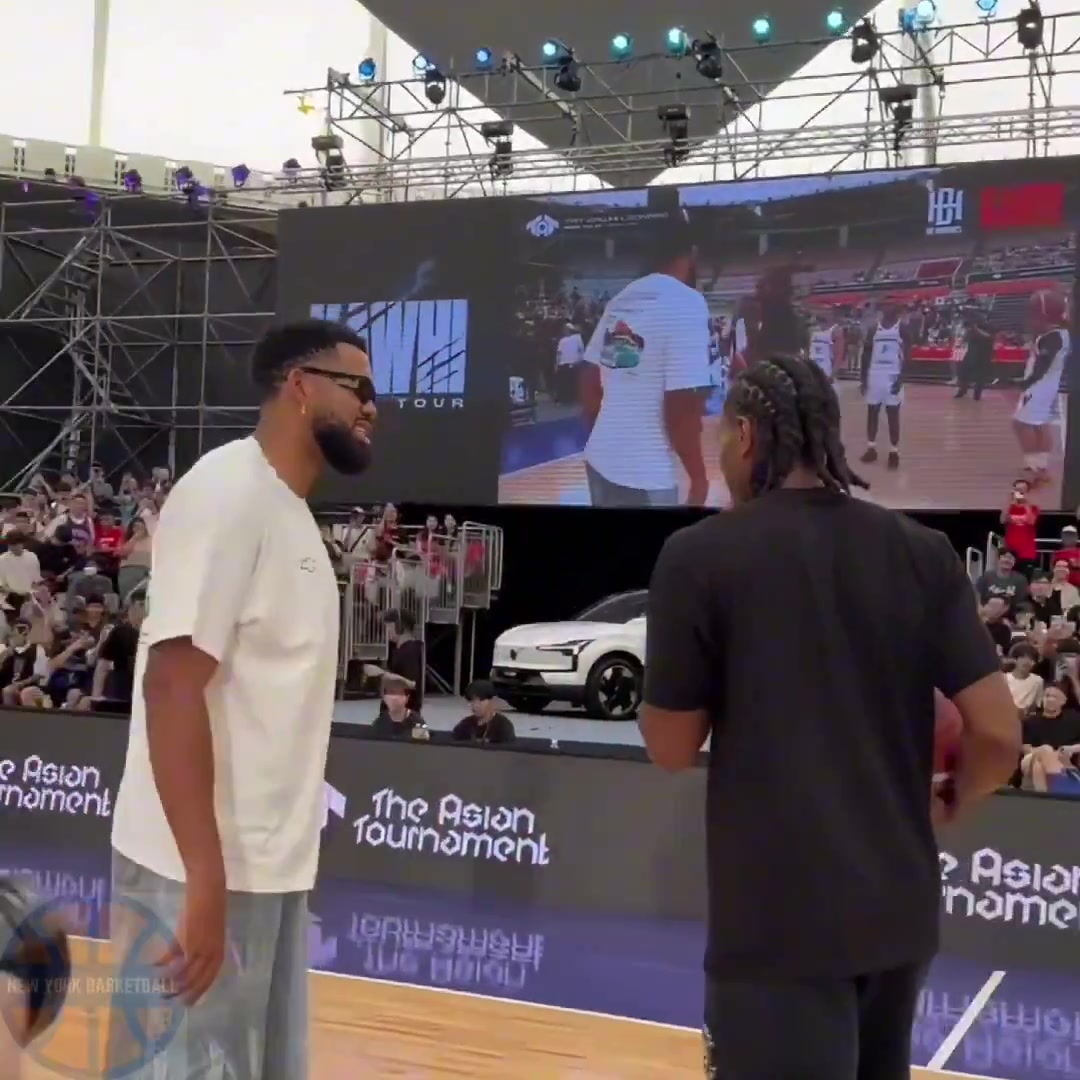 九游官方-唐斯现身小卡中国行活动 三分切磋相谈甚契