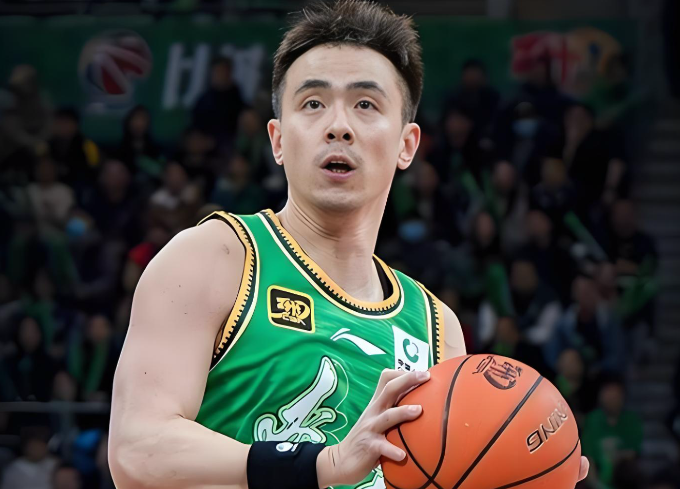 重磅引援得0分1板，辽宁队丢了西瓜捡了芝麻！球迷：快点送走