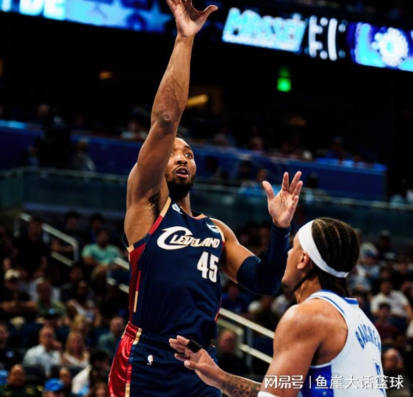 九游正版-大爆冷！哈登30+8新援尽力，贝恩35+6立大功，米切尔25+5毫无借口